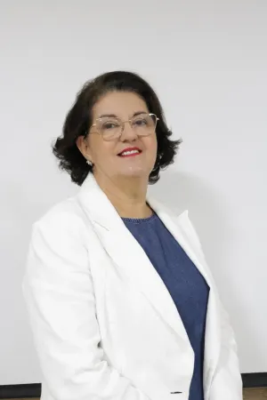 Helena da Silva Guimarães de Souza